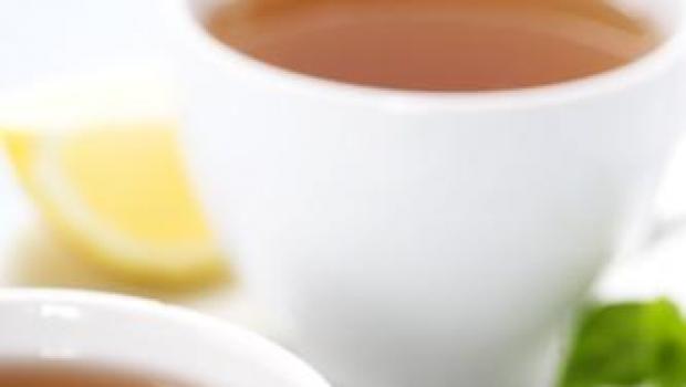 Découvrons les avantages et les inconvénients du thé à la menthe