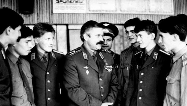 Генерал Рудской Сергей Федорович: намтар, ололт амжилт, гол үйл явдал Рудскойын дэд ерөнхийлөгч